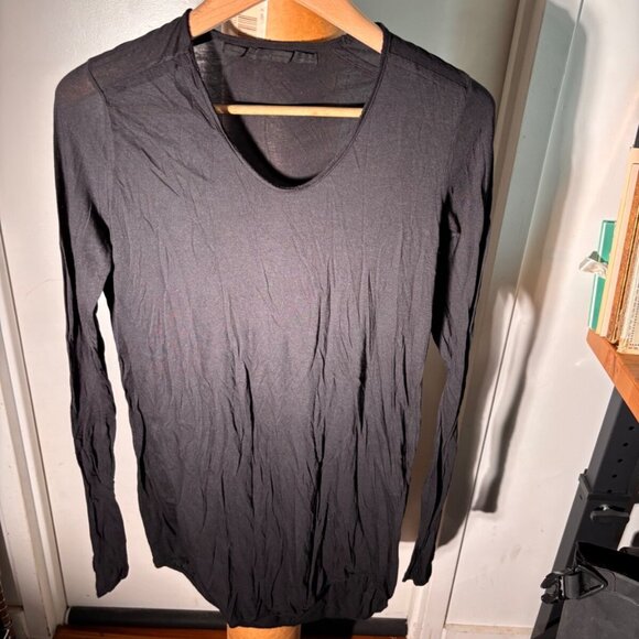 JULIUS Pre Spring-Summer 2017 Collection Extra Long Sweater Shirt Size 2 Medium - Picture 1 of 10